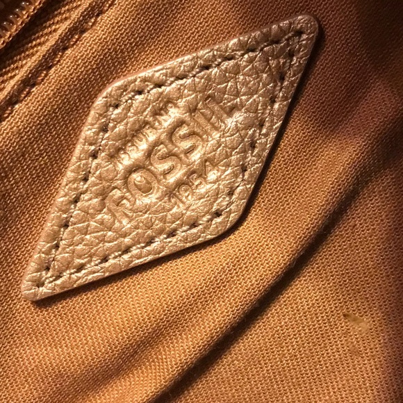 Good Fossil Purse & Wristlet to Match - Picture 4 of 7